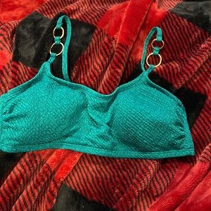 NWOT bathing suit top